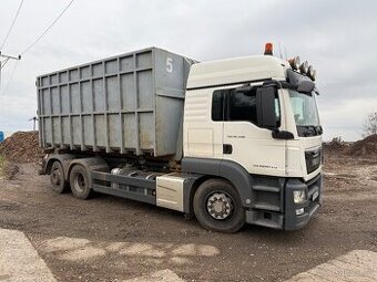 HÁKOVÝ NOSIČ KONTEJNERŮ MAN TGS 26.440