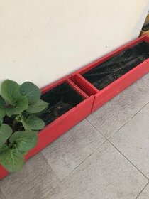 Truhlíky dřevěné květináče 3 ks velké