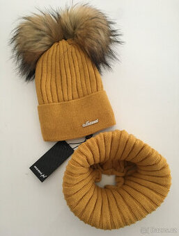 Komplet čepice a nákrčník
