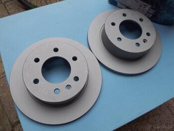 Brzdové kotouče Bosch - zadní  pro Mercedes, VW,...