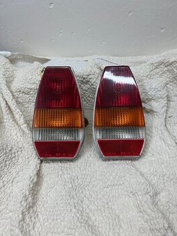 Zadní světla Škoda 105 120 užovka