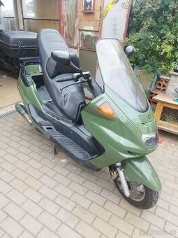 Yamaha Majesty DX250/  Yuki Vista,elektrochoper