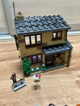 Lego harry potter durstleyových dům