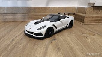 Model Chevrolet Corvette ZR1 2019 1:18 Autoart ( 71270 )