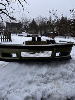 BMW e36 Mpaket nárazník+mlhovky, nový, barva Volvo green.