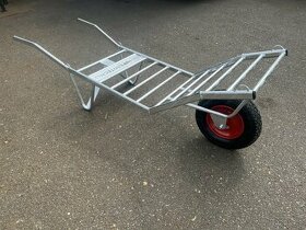 železný trakař, stavební kolečko , kolečko na palivové dřevo