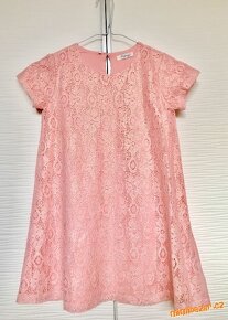 Šaty PRIMIGI, krajkové, krásné