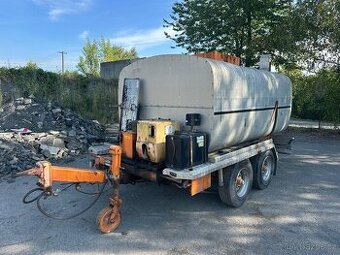 Přívěs KOBIT - distributor živ. směsí ST 5000