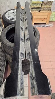 Passat B8 plastové prahy