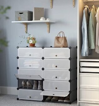 NOVÝ BOTNÍK - REGÁL