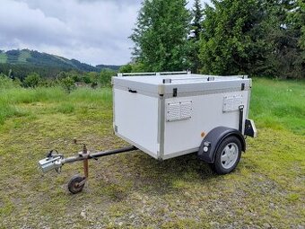 Přívěsný vozík pro přepravu psů WT-Metall