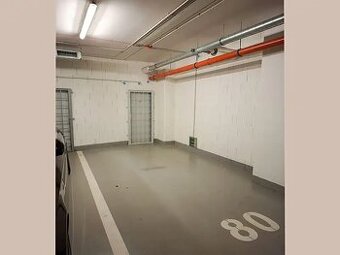 Pronájem garážového stání v širším centru Prahy