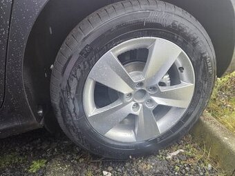 Prodám Goodyear letní pneumatiky  205/60R16