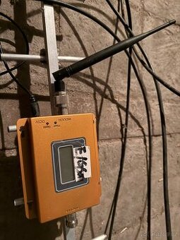 Anténa GSM a zesilovač
