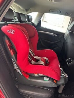 Autosedačka Britax Römer Safefix plus
