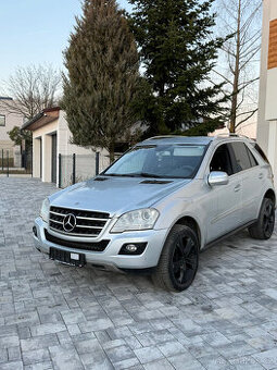 Mercedes-Benz ML 320 CDI AMG Offroad paket, 2010