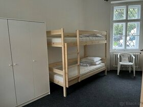 Dvoupatrová postel včetně matrace
