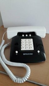 Starý telefon Katrin