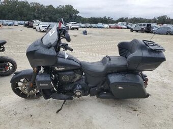 INDIAN ROADMASTER Dark Horse