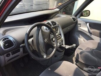 Citroen picasso 1.6hdi RV:2005 - 1