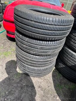Letní sada pneu 215/65 R15C - Michelin