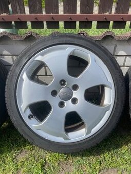Alu kola + letní pneu R17 Audi