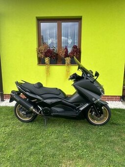 Yamaha Tmax 530 edice Blackmax