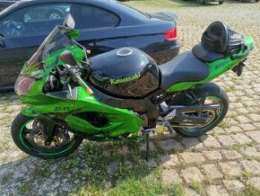 Kawasaki Ninja ZX9R
