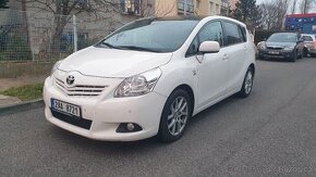 PRODÁM TOYOTA COROLLA VERSO, DIESEL AUTOMAT 1 MAJITEL