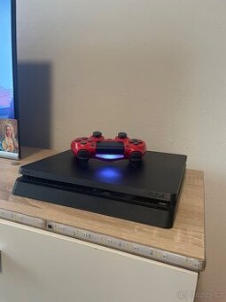 Ps4 slim - 1