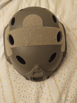 Airsoft helma fast