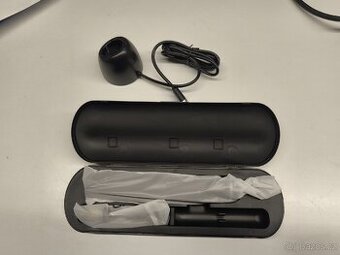 Truelife Compact Black Sonický zubní kartáček