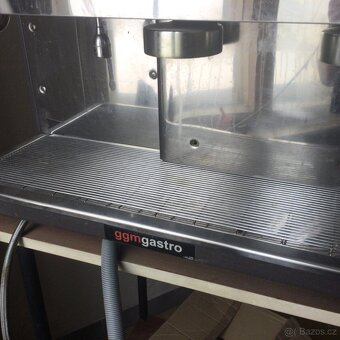 Prodej restauračního zařízení