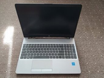 Notebook - HP 250 G8 (59U06EA#BCM) stříbrný