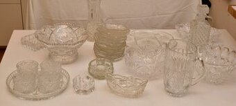 Sada nádobí z litého skla