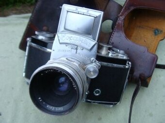 EXAKTA VAREX - S . Fotoaparát do sbírky - funkční