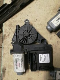 Volkswagen Touran motorky stahování okna