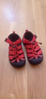 Keen červené sandále