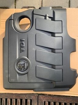 Škoda - Kryt motoru 03L 103 925 BJ