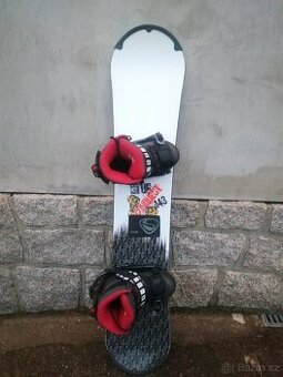 snowboard 143 + boty 43
