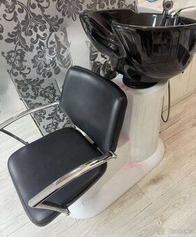 Kadeřnický mycí box - kadeřnické potřeby