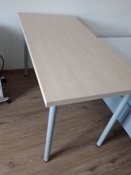 Psací stůl za odvoz - spěchá
