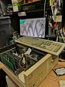 Historický PC Albacomp 386 DX