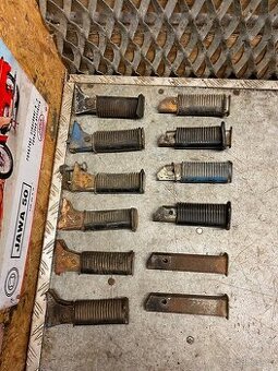 Zadní stupačky Jawa pionýr/mustang