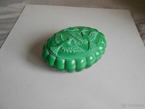 Stará dóza. Sklo JADE.