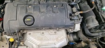 Prodam nahradni dily na Peugeot 207 1.6VTi 5FS 72tis km