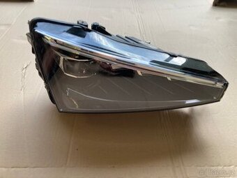 657941016A Pravý LED světlomet ŠKODA SCALA