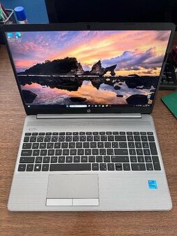 15,6" notebook HP Core i3-1115 4x4,1 GHz, 8GB / 512GB SSD