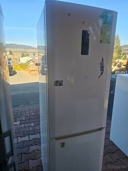 Lednice s mrazákem Beko