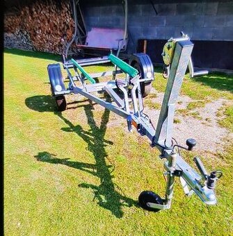 Vozík na vodní skútr